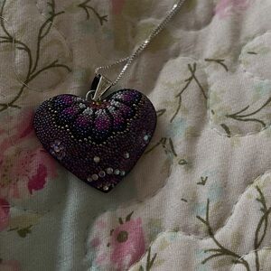 Chic Heart Pendant Necklace with Purple Accents